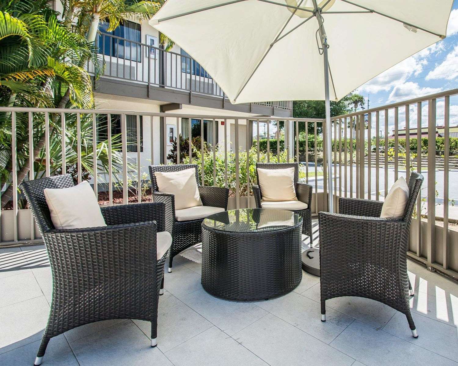 Quality Inn Suites By the Parks 17/30