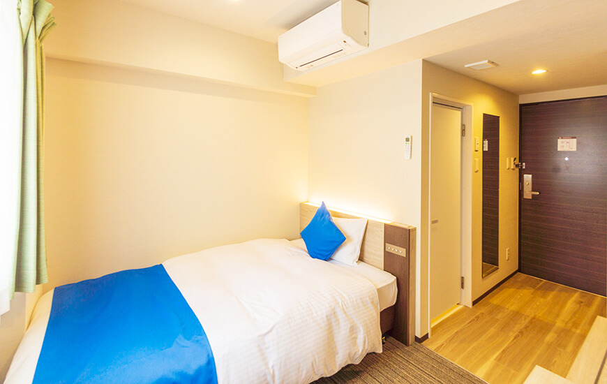 Semi Room, Semi Double Bed