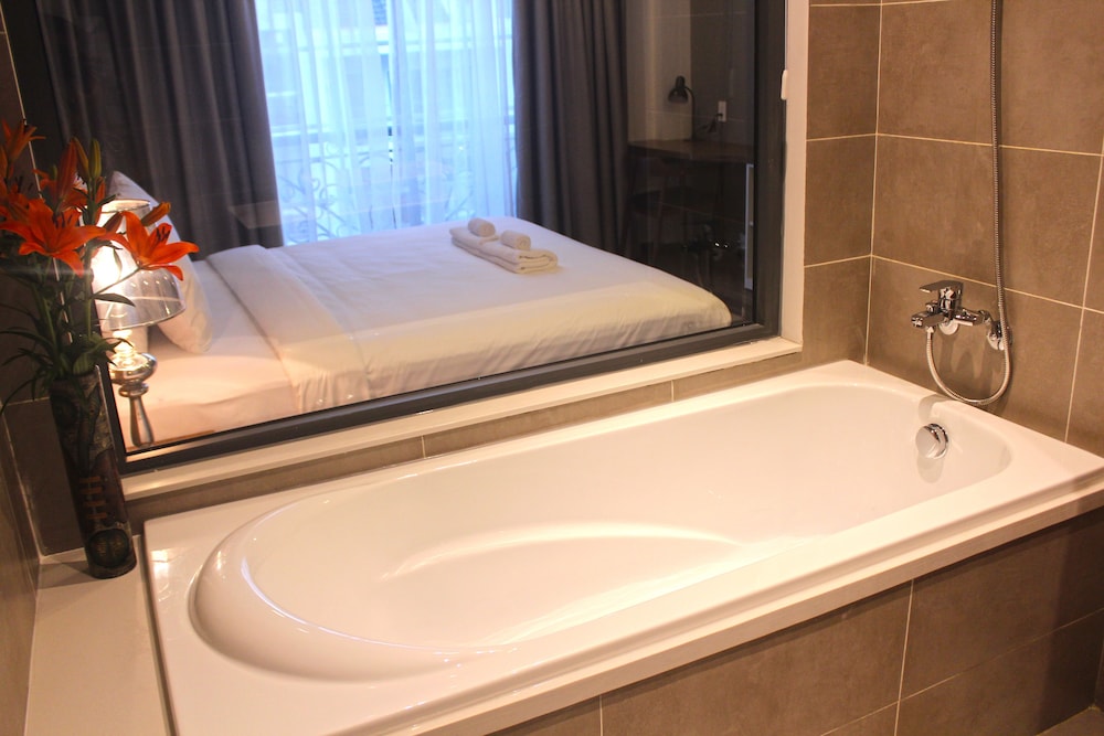 Thao Trang Laluxe Hotel 46/50