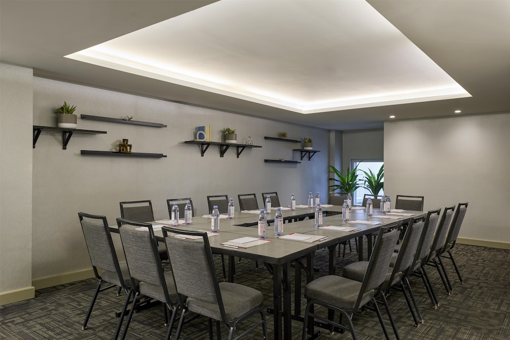 Hyatt Centric South Beach Miami 55/65