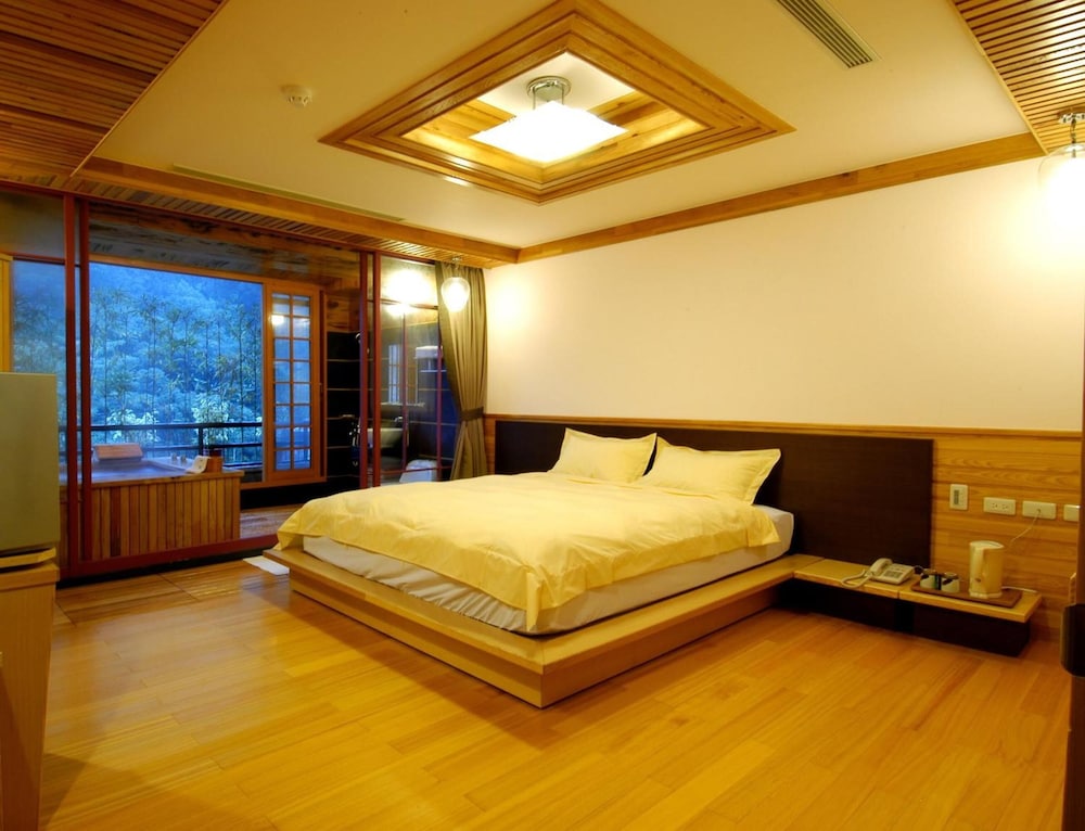 Full Moon Spa 21/59