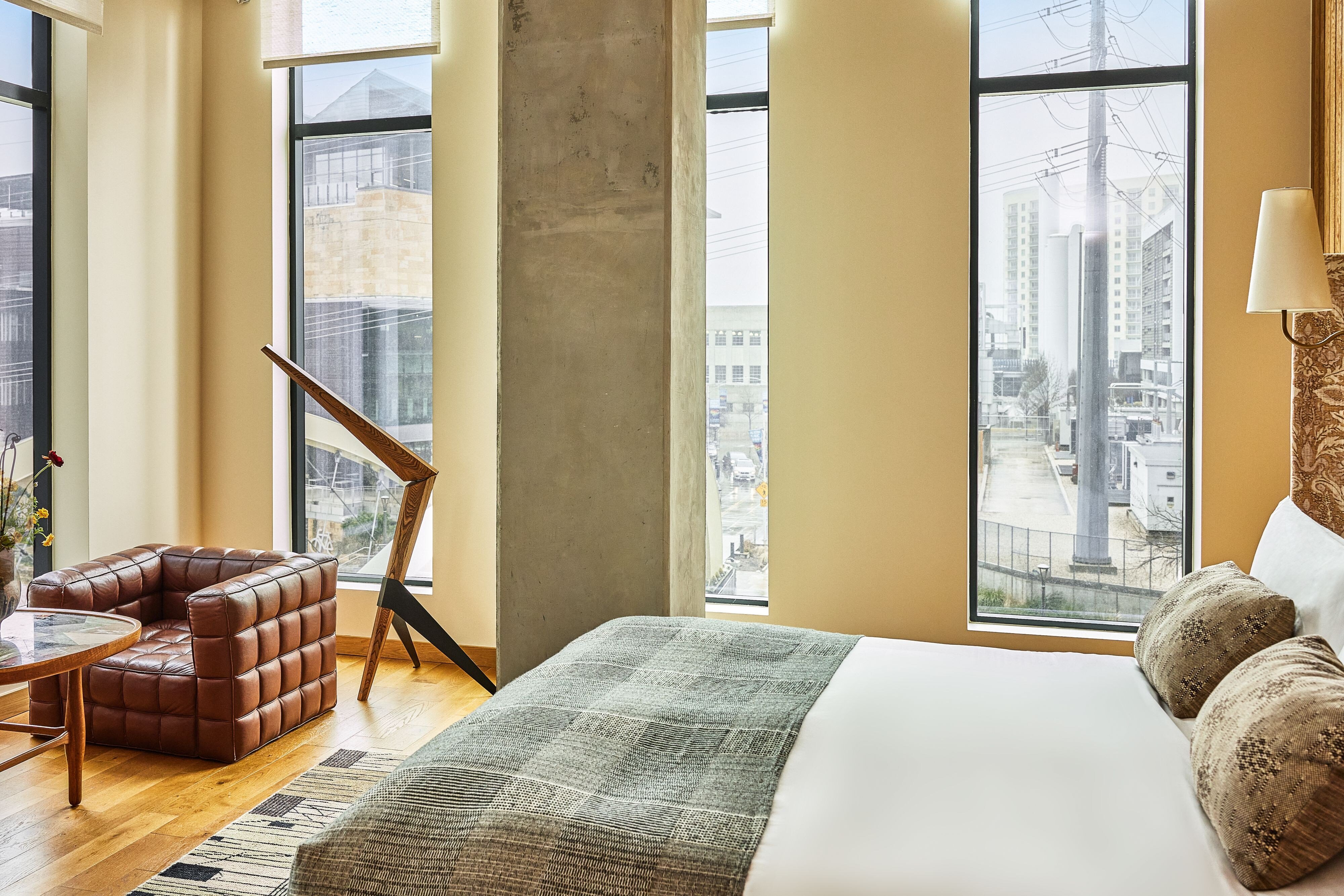 Penthouse, Suite