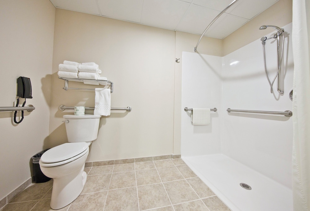 Cobblestone Inn & Suites - Boone 49/50