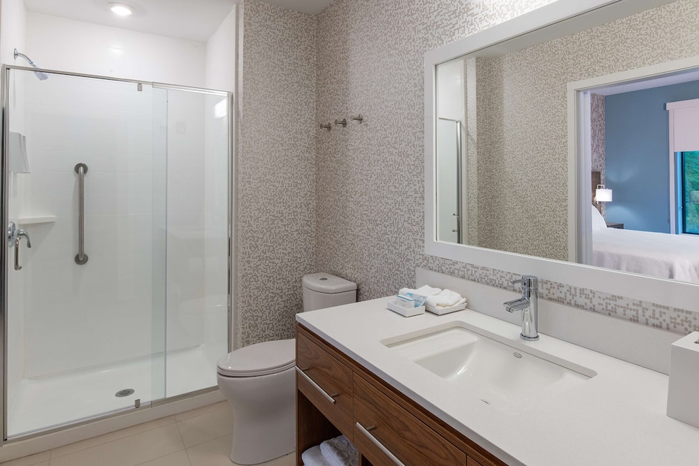 Home2 Suites by Hilton Raynham Taunton 20/56