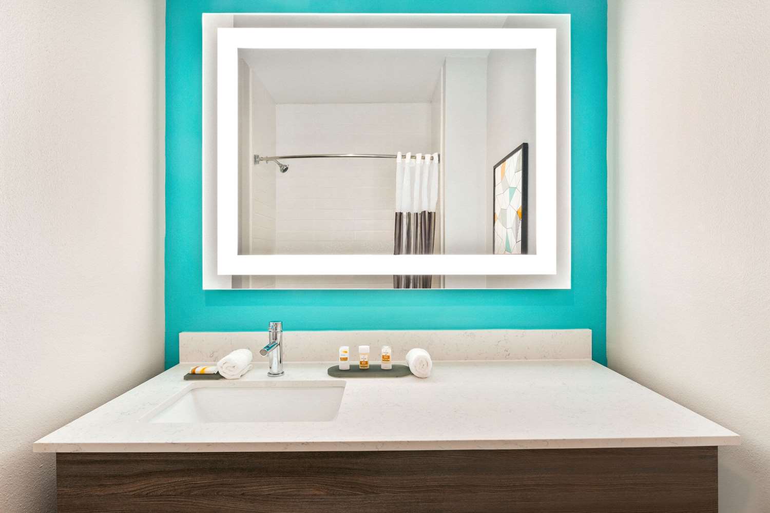 La Quinta Inn and Suites by Wyndham Richmond-Sugarland 25/28