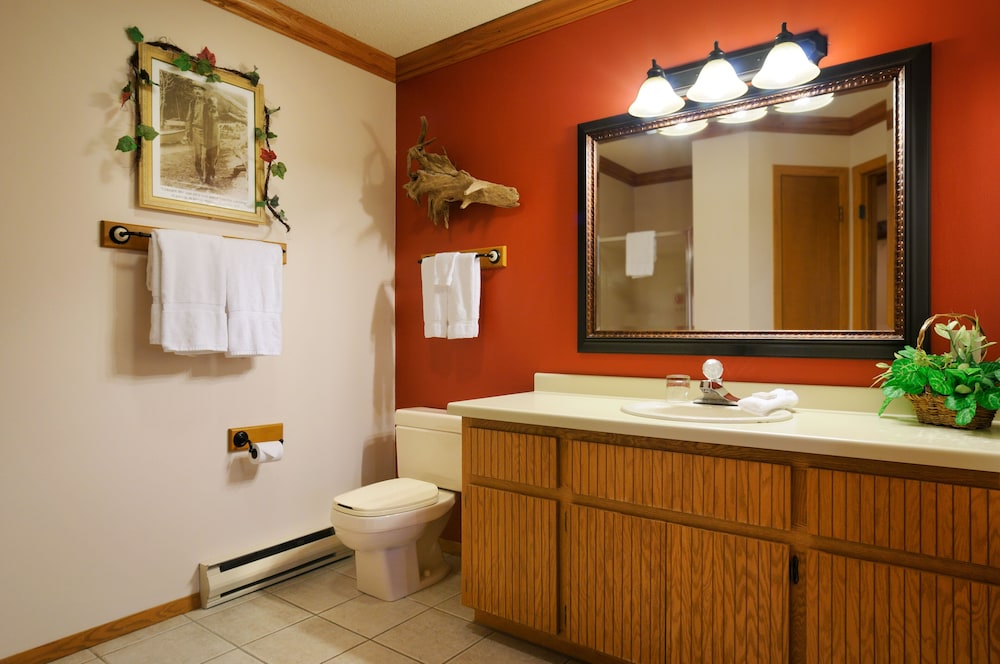 The Pointe Hotel and Suites 5/51