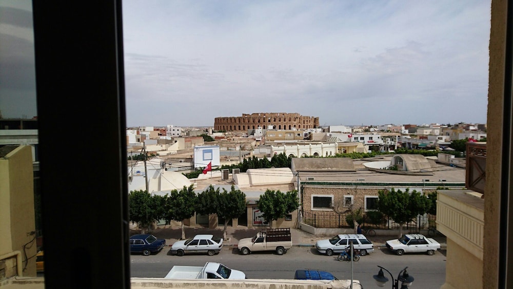 Julius El jem 42/50