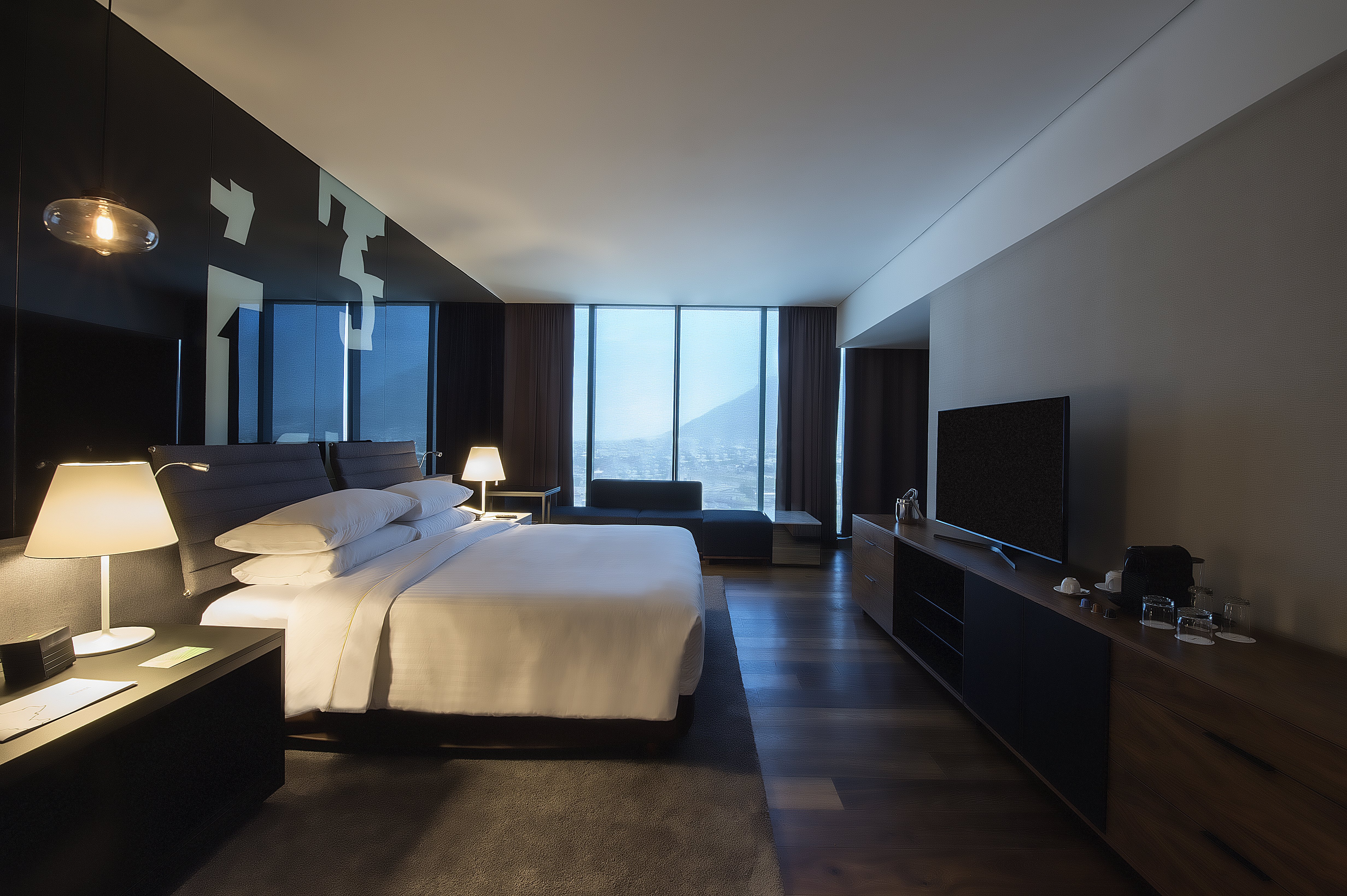 Junior Suite, King Bed