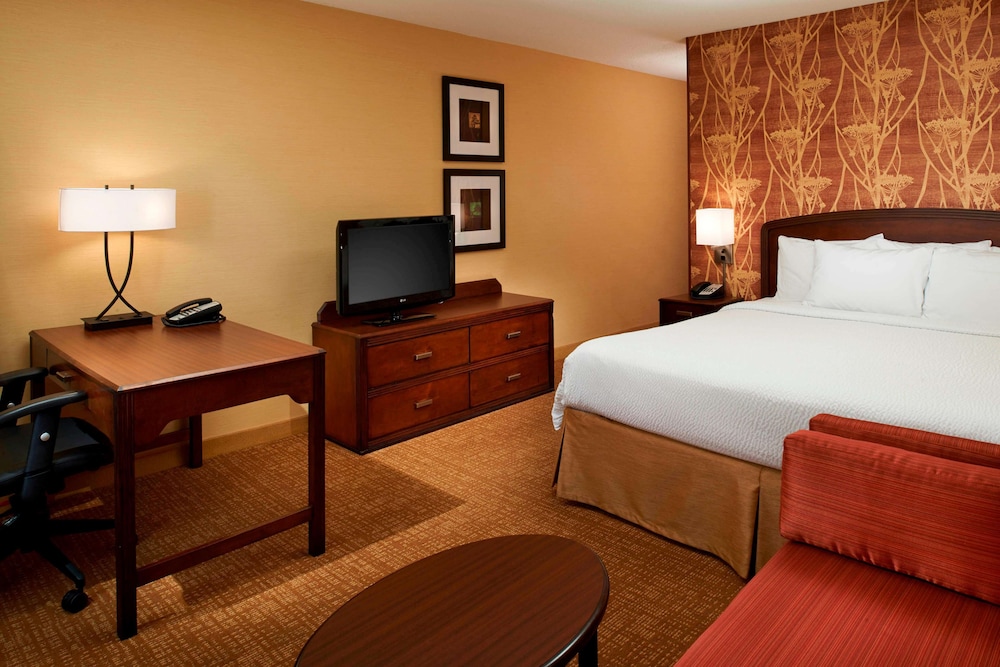 Sonesta Select Detroit Novi 10/45