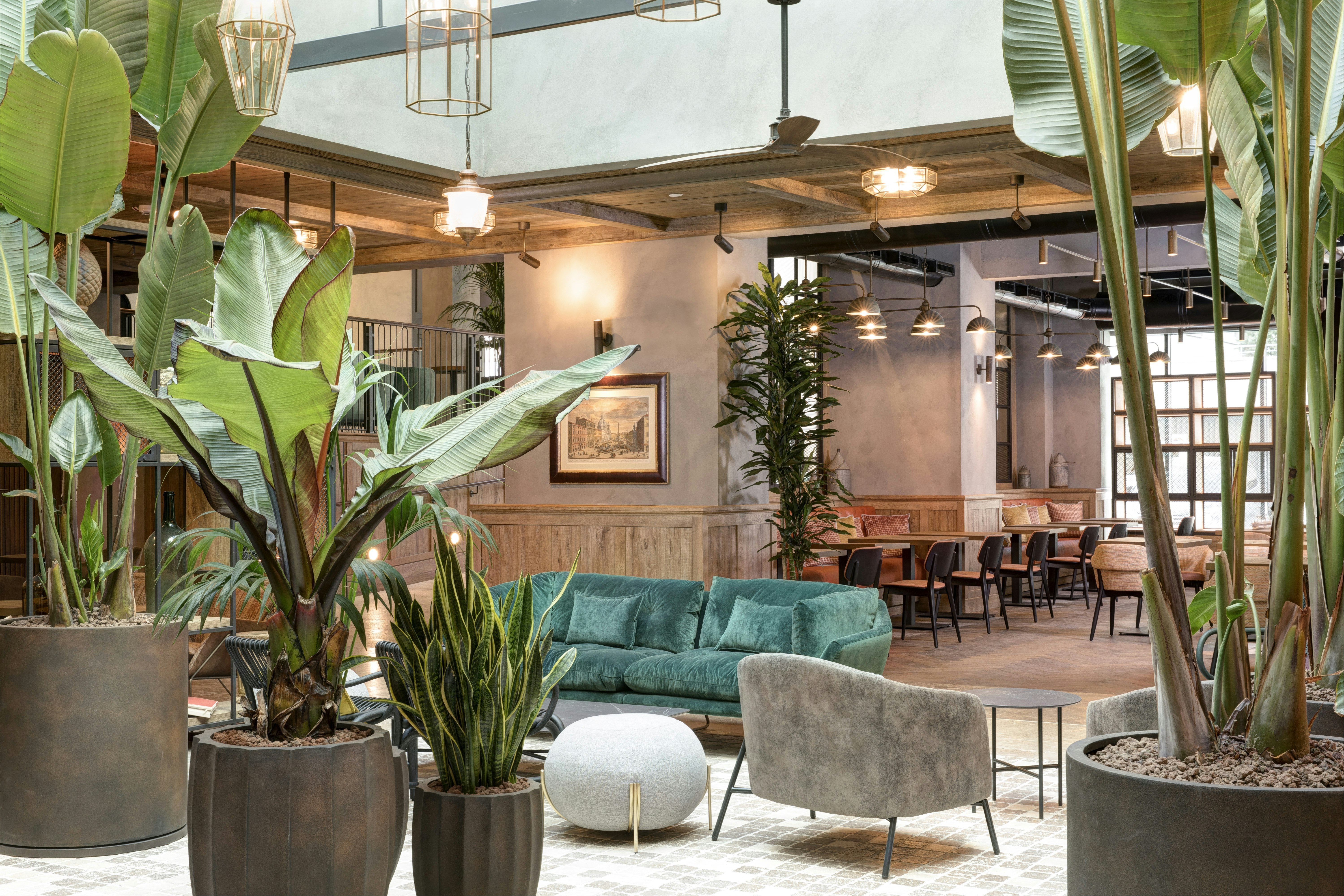 Doubletree By Hilton Rome Monti 3/37