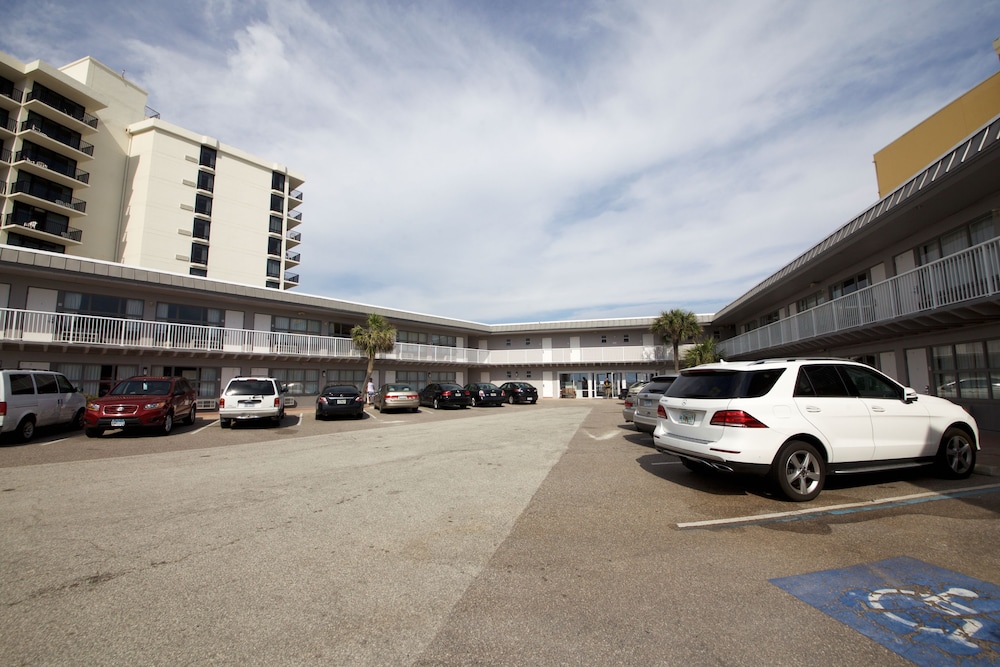 Beach House Inn 42/50