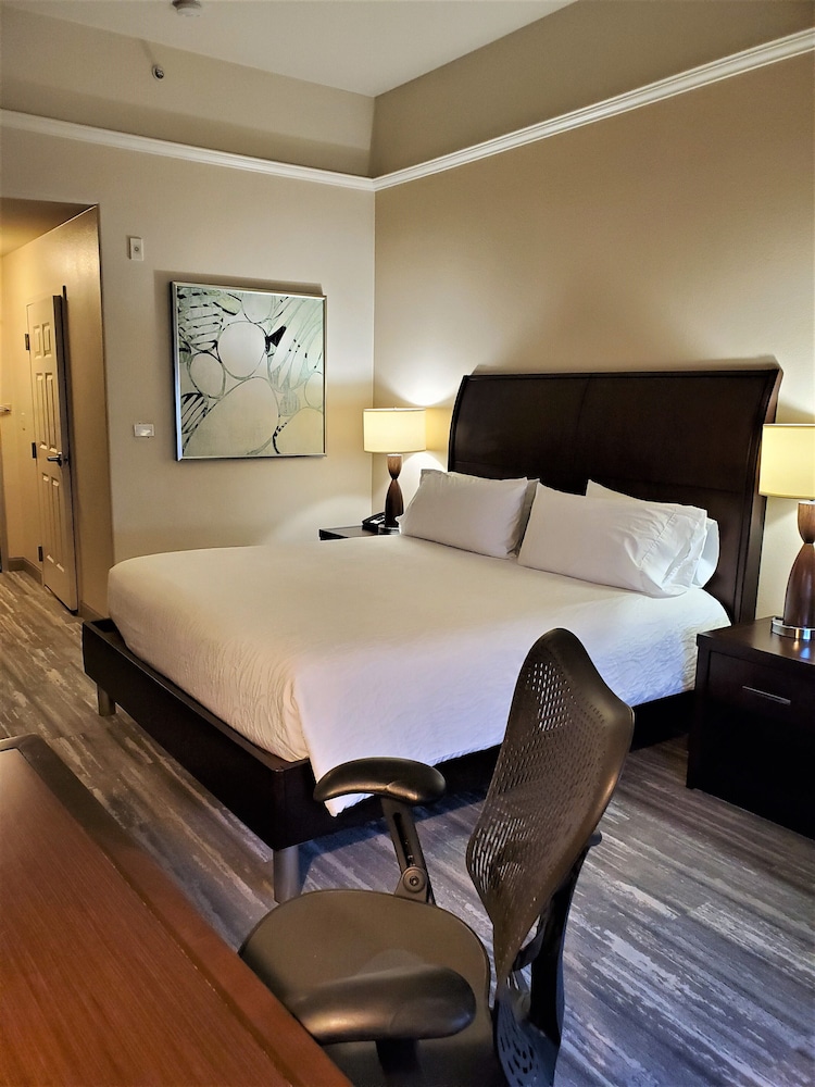 Hilton Garden Inn San Bernardino 26/57