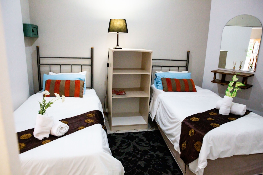 Woodpecker Guesthouse 24/42