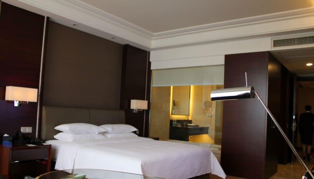 Venus Royal Hotel Formerly Kirin Parkview Hotel 12/28