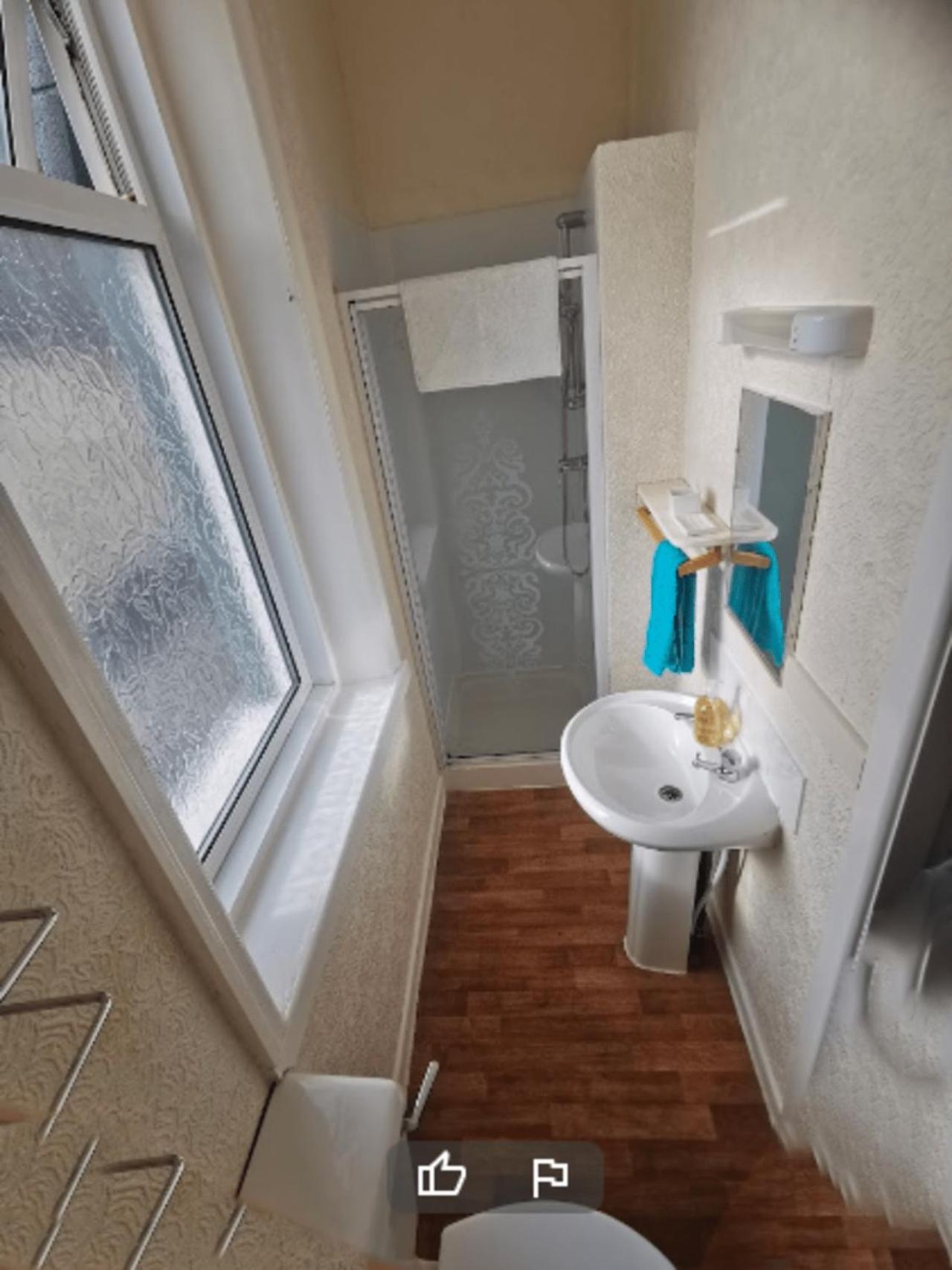 Compact Double Room، The Hawkes Hotel 7/7