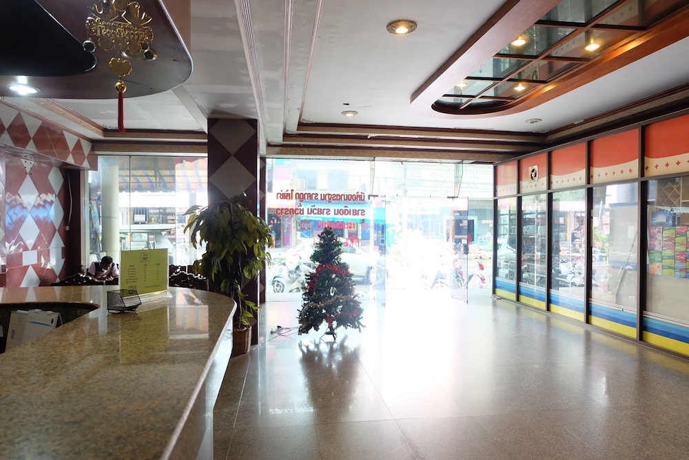 Satit Padang Hotel 5/19