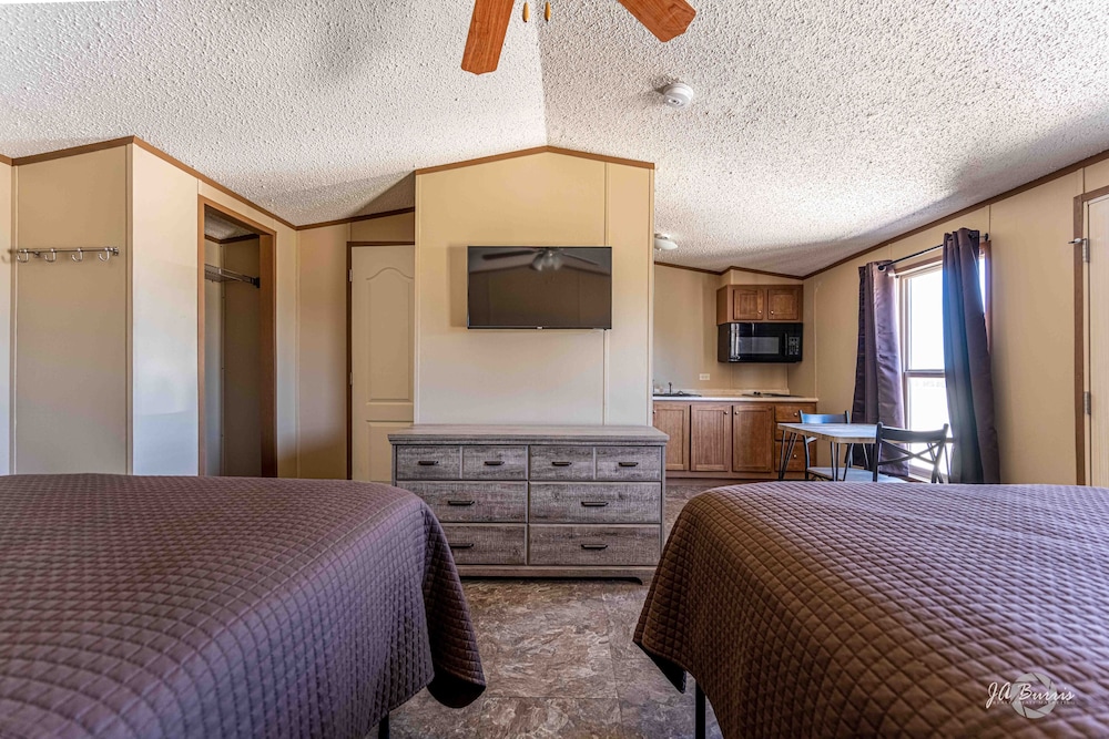 Elite Cabins and RV Park 8/51