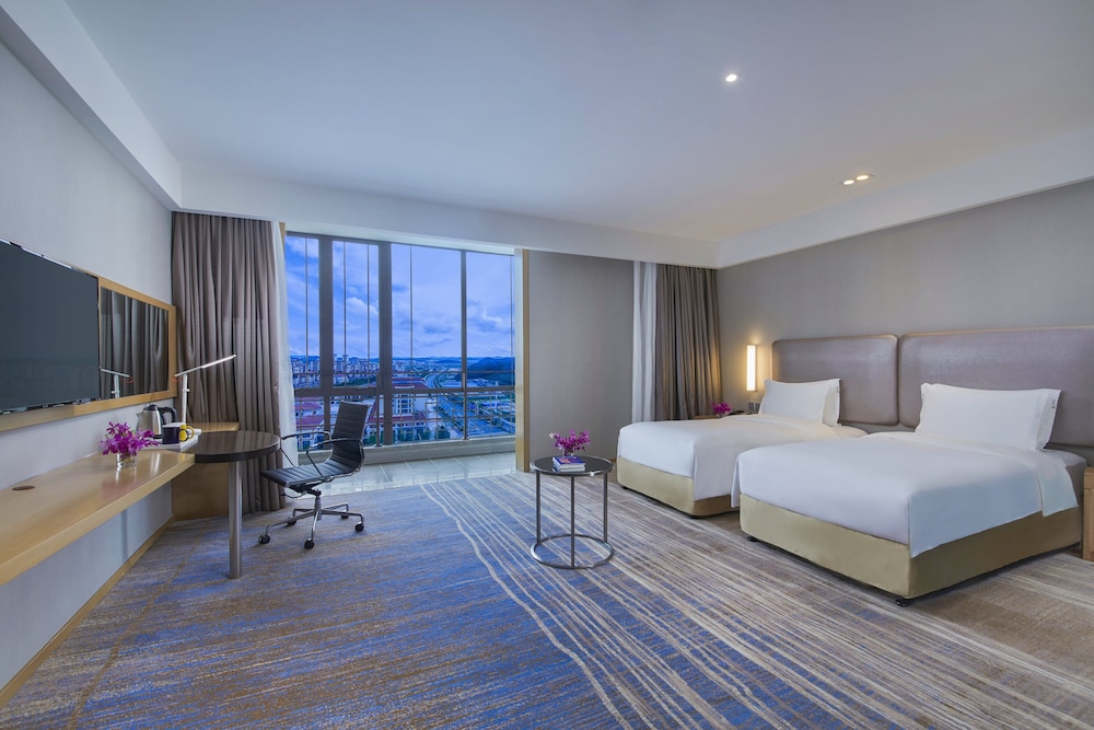 Standard, Twin Beds, Extra Floor Space