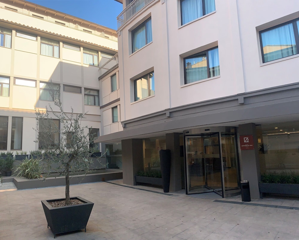 Hotel Leonardo Da Vinci 51/57