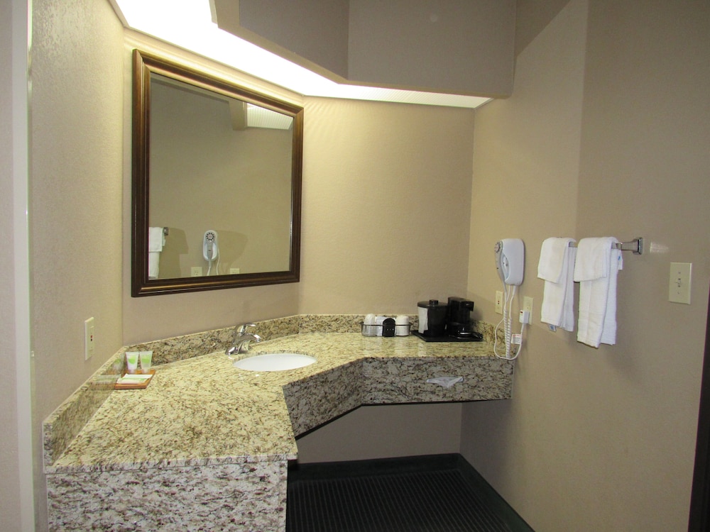 Bay Mountain Inn Cherokee Smoky Mountains 43/45