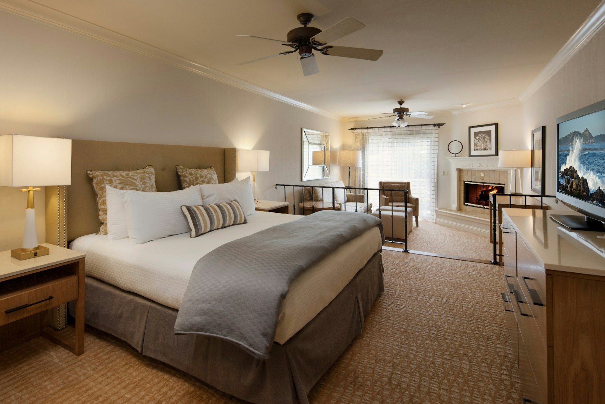 Suite, King Bed, Partial View