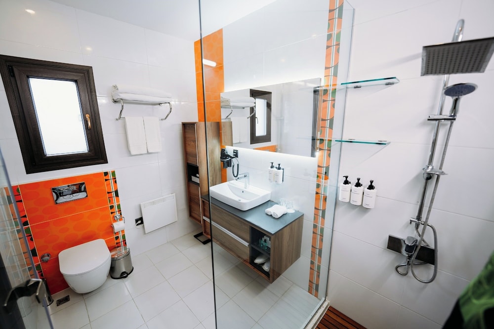 Doors Urla Hotel & Bungalows 50/50