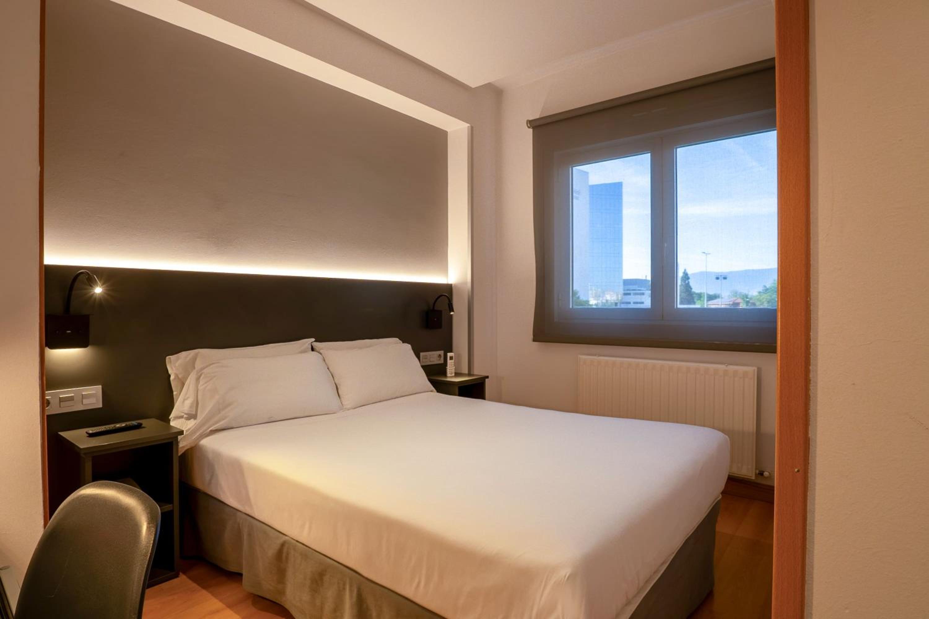 غرفة اقتصادية مفردة، Hotel Sancho Ramirez Formerly Tryp Sancho Ramirez 4/6