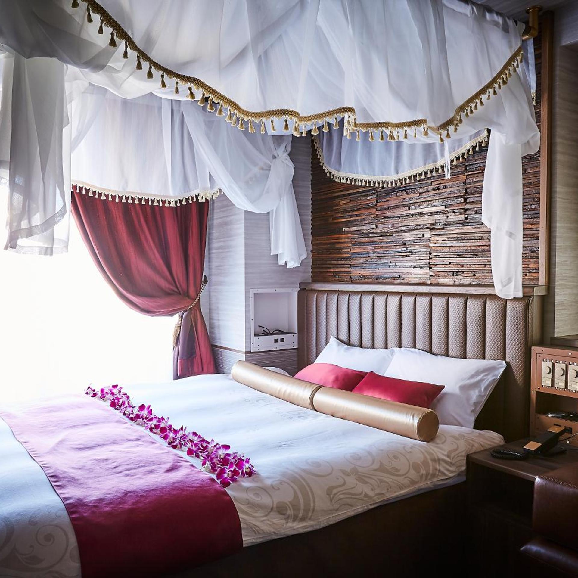 Grace, Double Bed