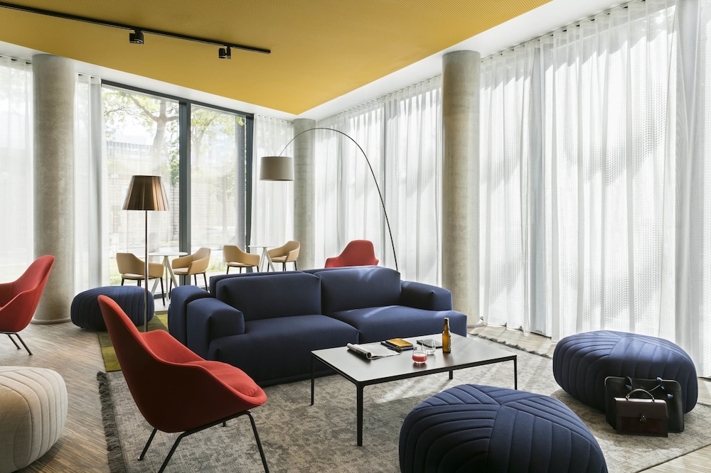 Okko Hotels Paris Porte de Versailles 34/47