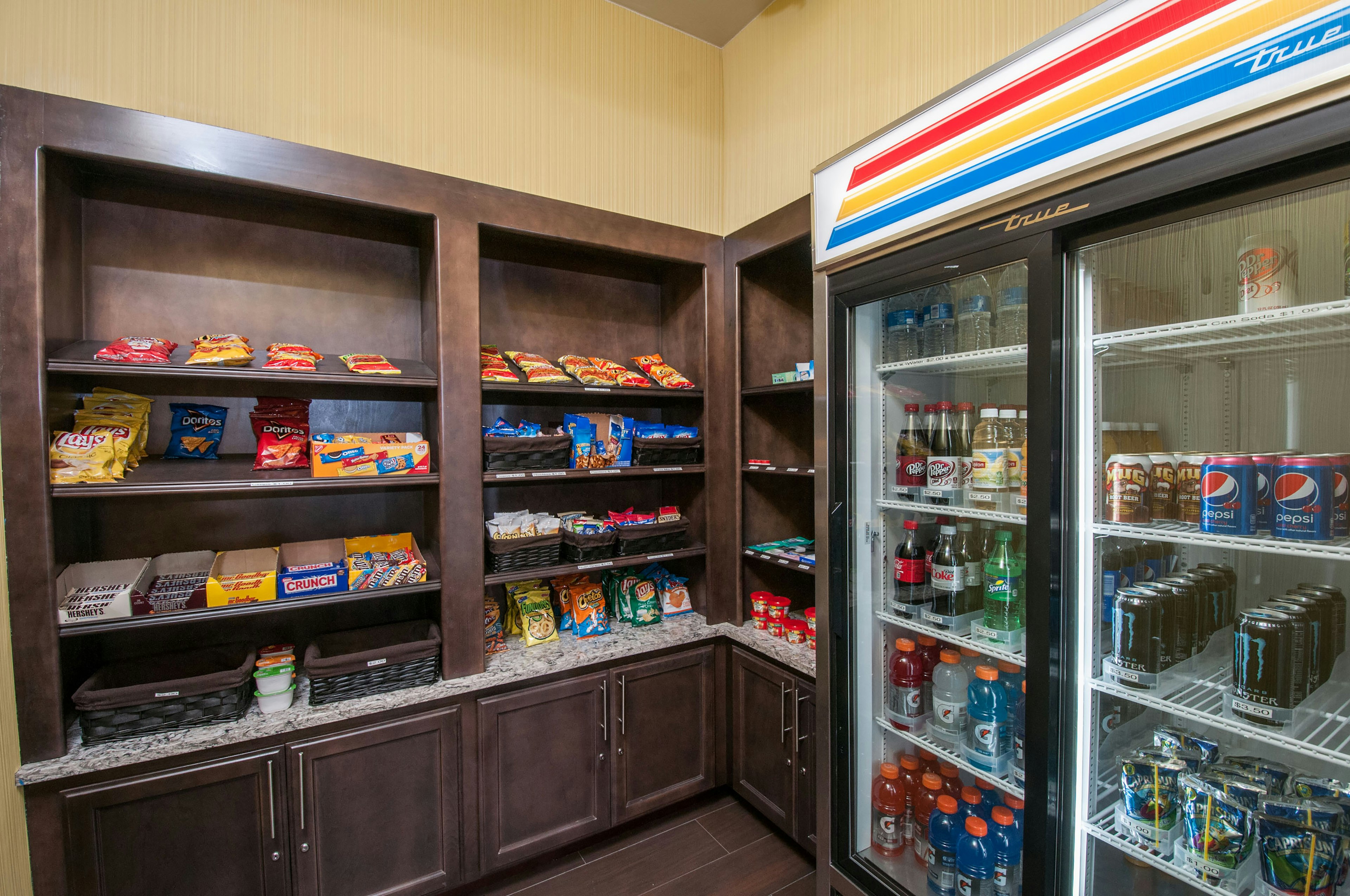 Holiday Inn Express & Suites San Antonio Rivercenter Area, an IHG Hotel 15/50