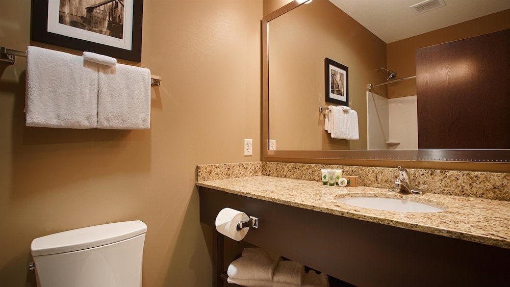 Best Western Plus Night Watchman Inn & Suites 11/22