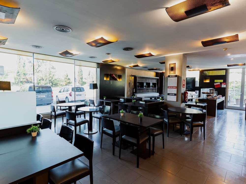 IBIS BARCELONA MOLINS DE REI 51/67