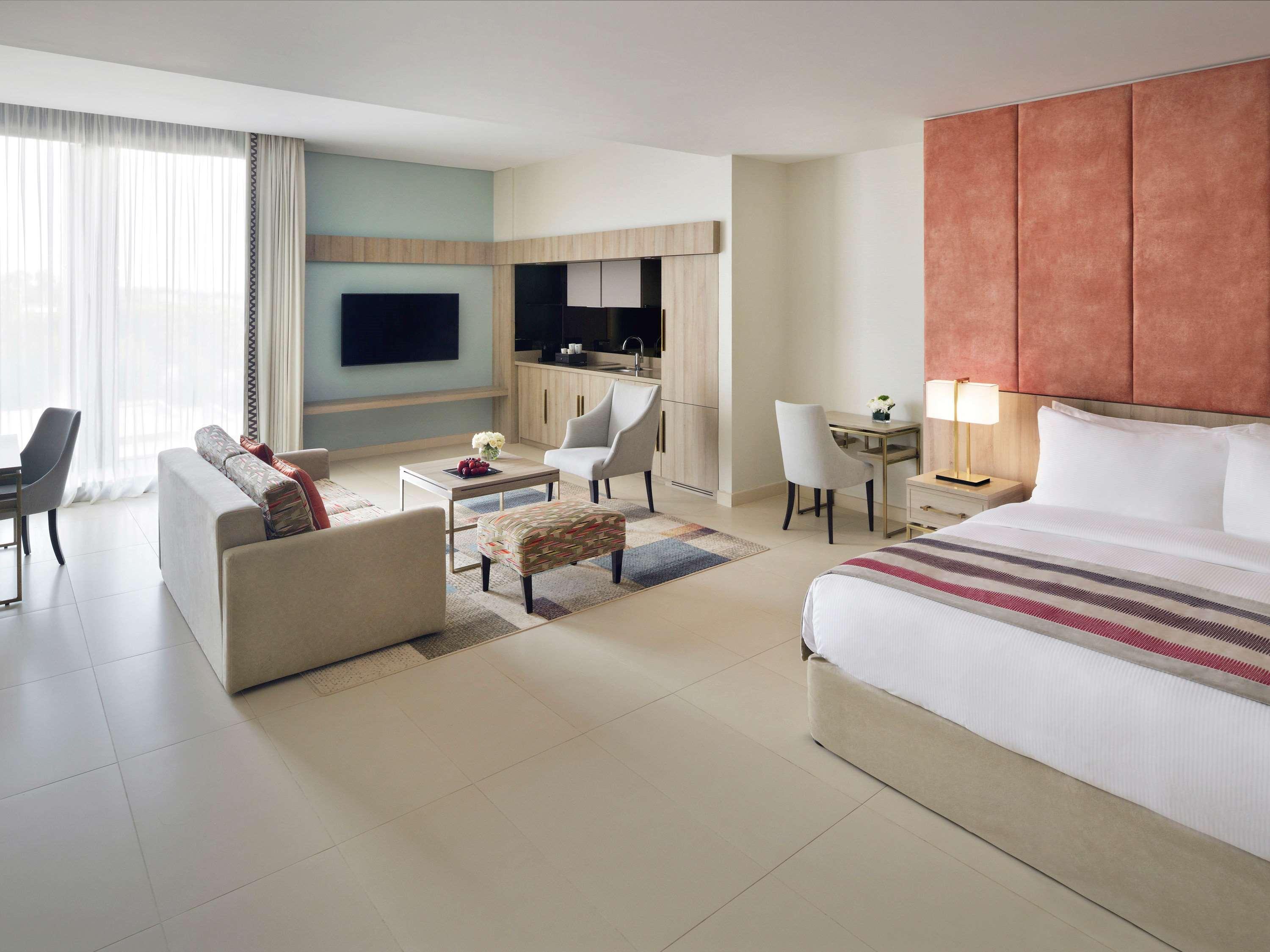 فندق موفنبيك التحلية جدة