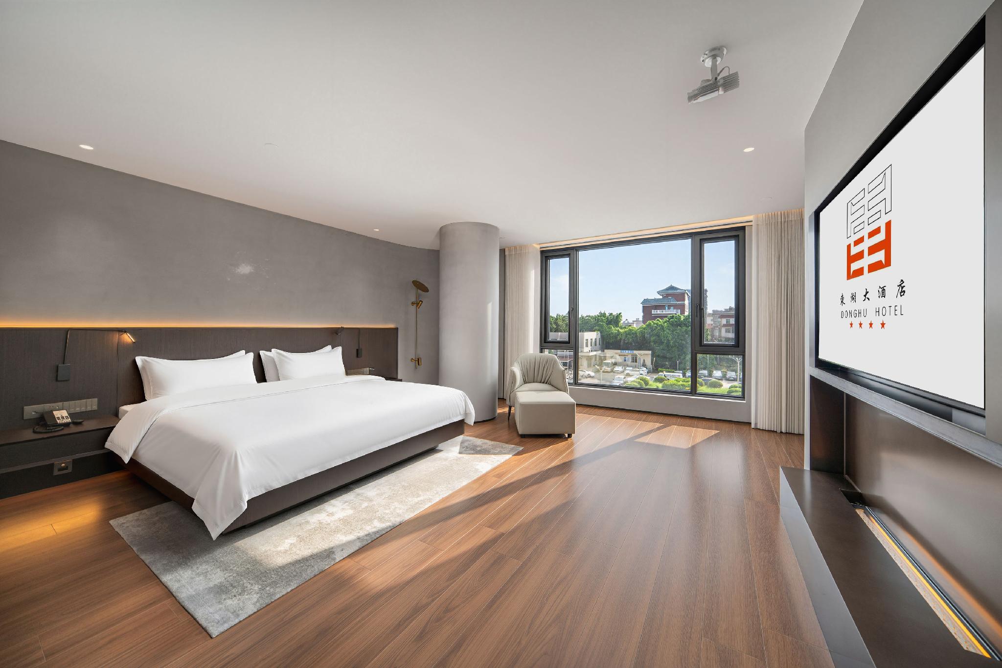 Donghu Grand Hotel 15/49