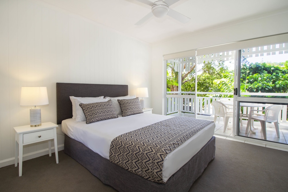 Apartments At the White House Port Douglas 15/65
