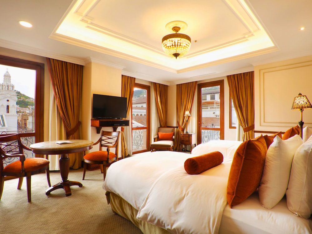 Hotel Plaza Grande 34/76