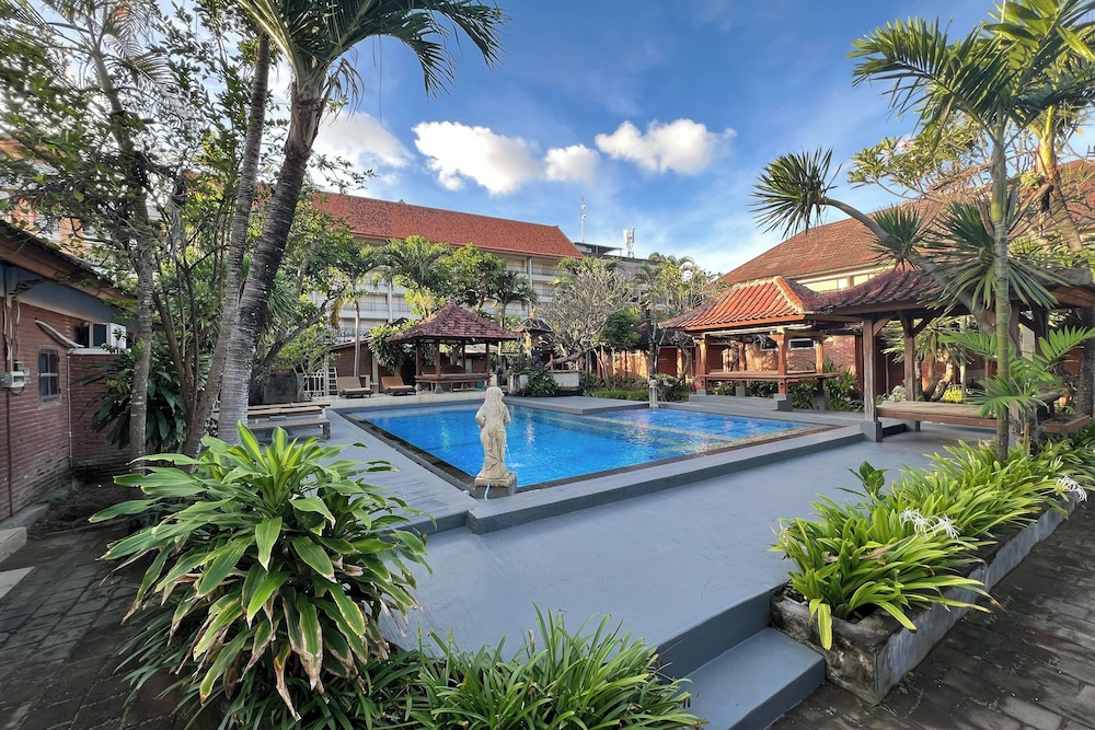 Ayu Lili Garden Hotel 44/48