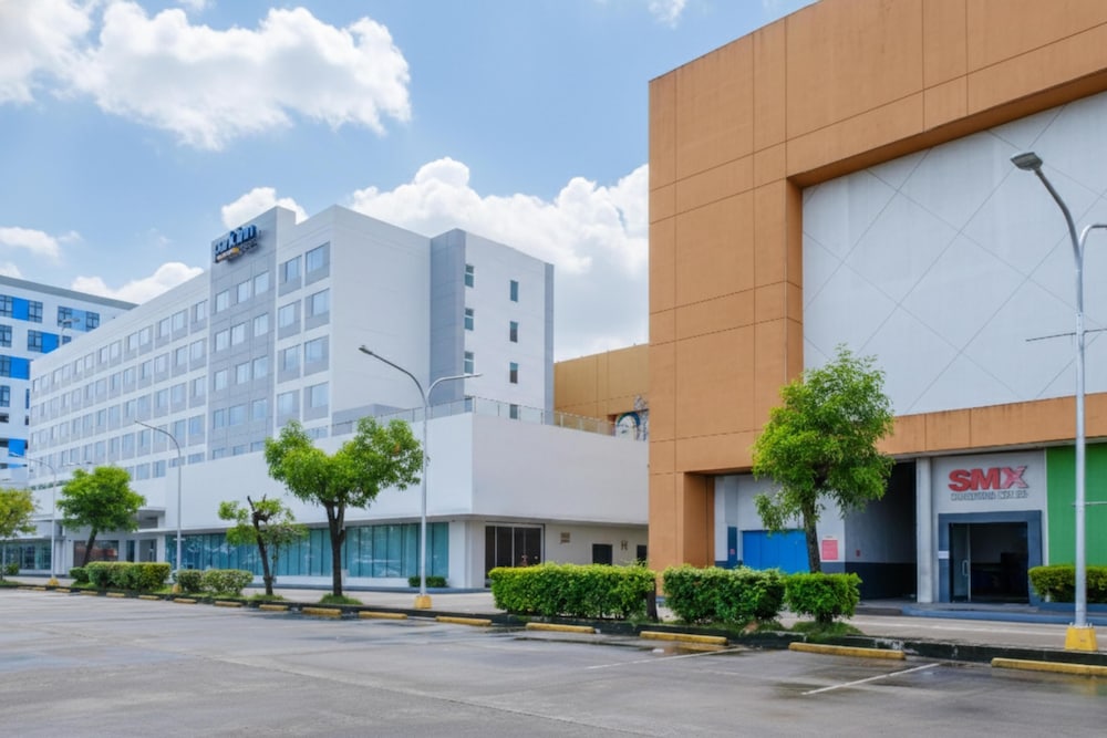 Park Inn By Radisson Bacolod 56/60
