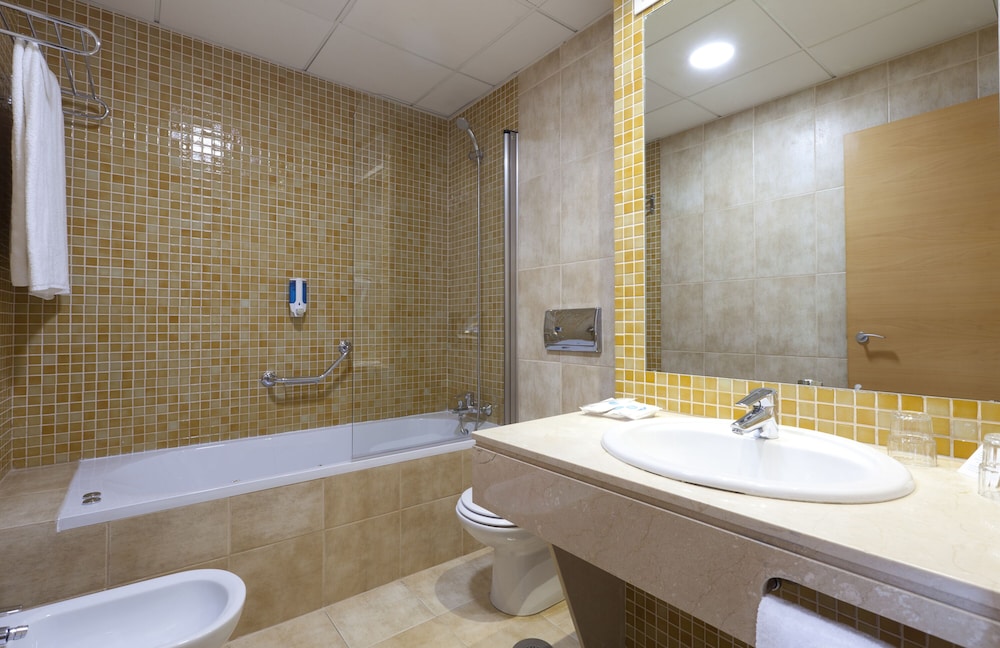 Hotel Vertice Sevilla 19/67