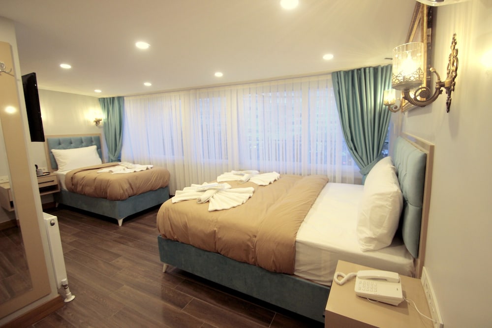 Hira Hotel 30/57
