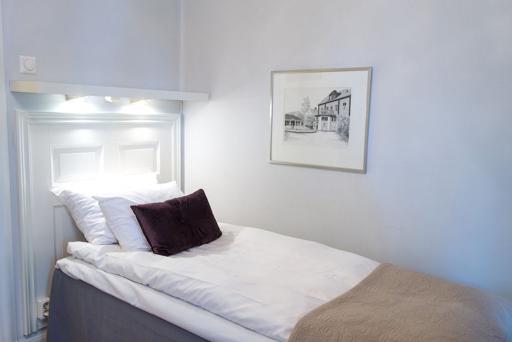 Slottshotellet 17/50