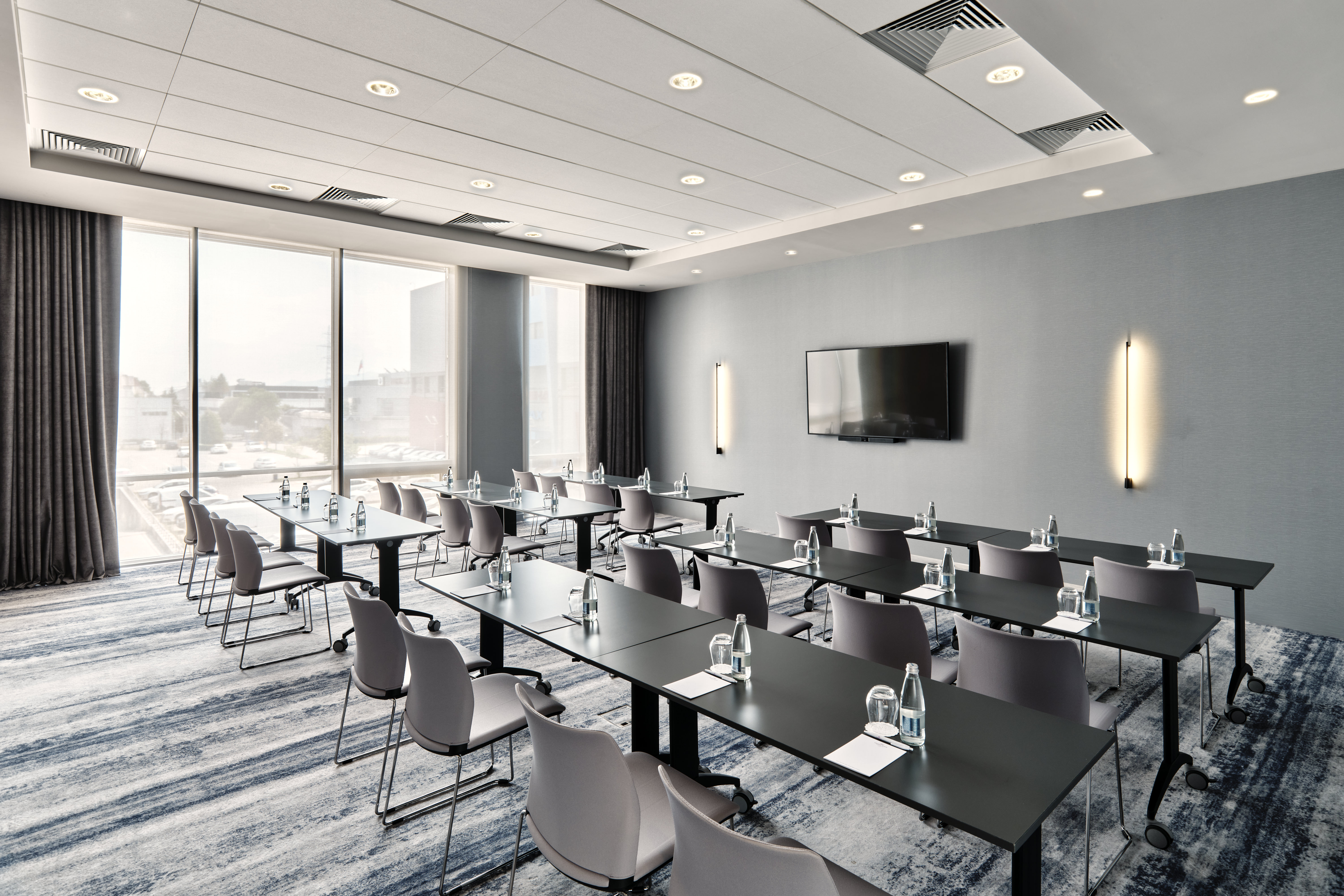 Crowne Plaza Sofia An Ihg Hotel 54/62