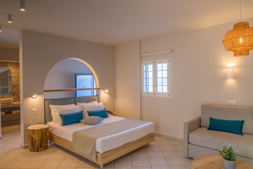 ROMANTICA HOTEL 21/65
