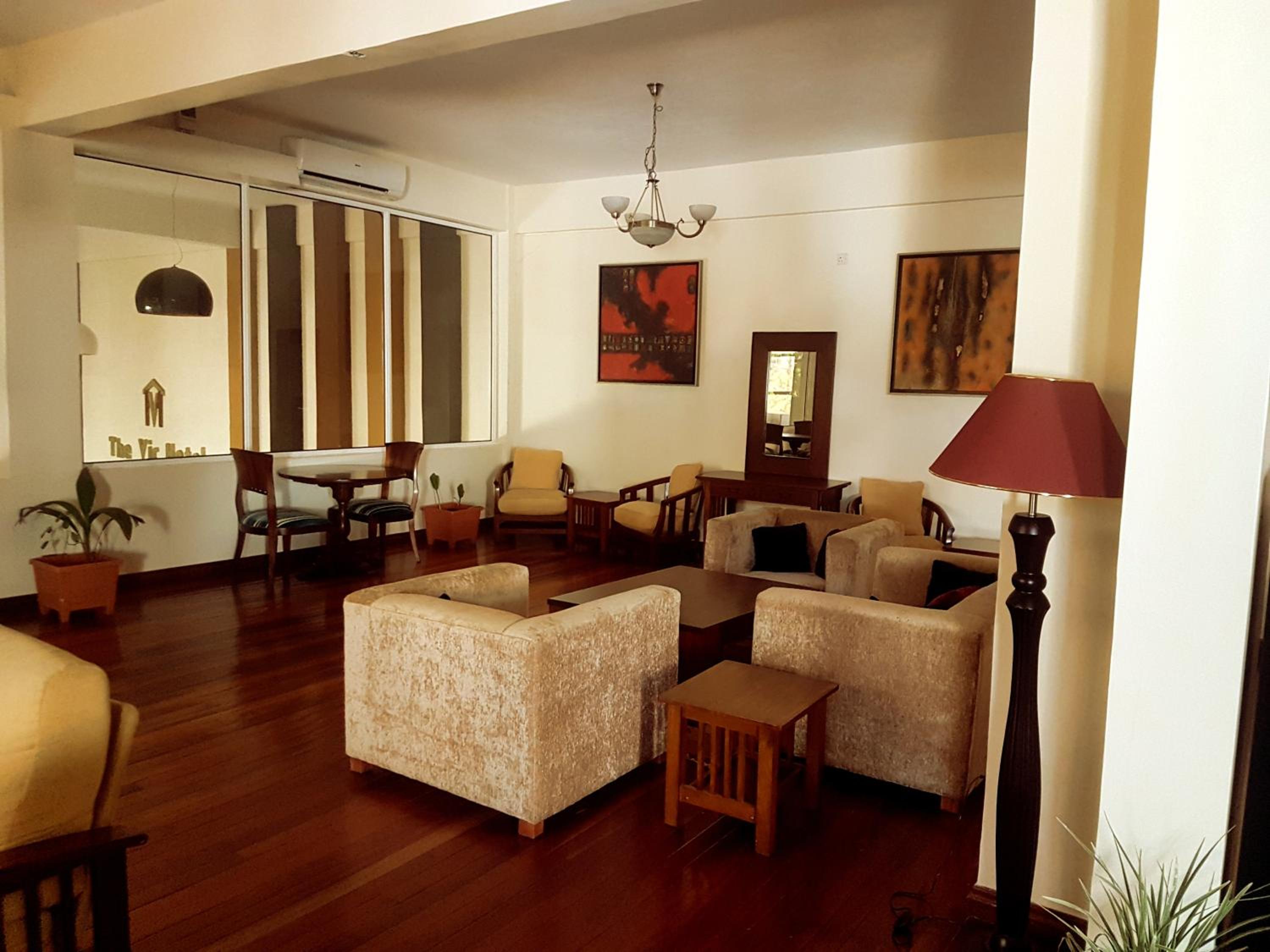 The Vic Hotel 22/50