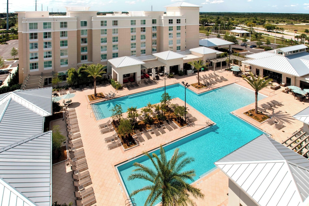 TownePlace Suites Orlando at Flamingo Crossings Town Center/Western Entrance 8/69