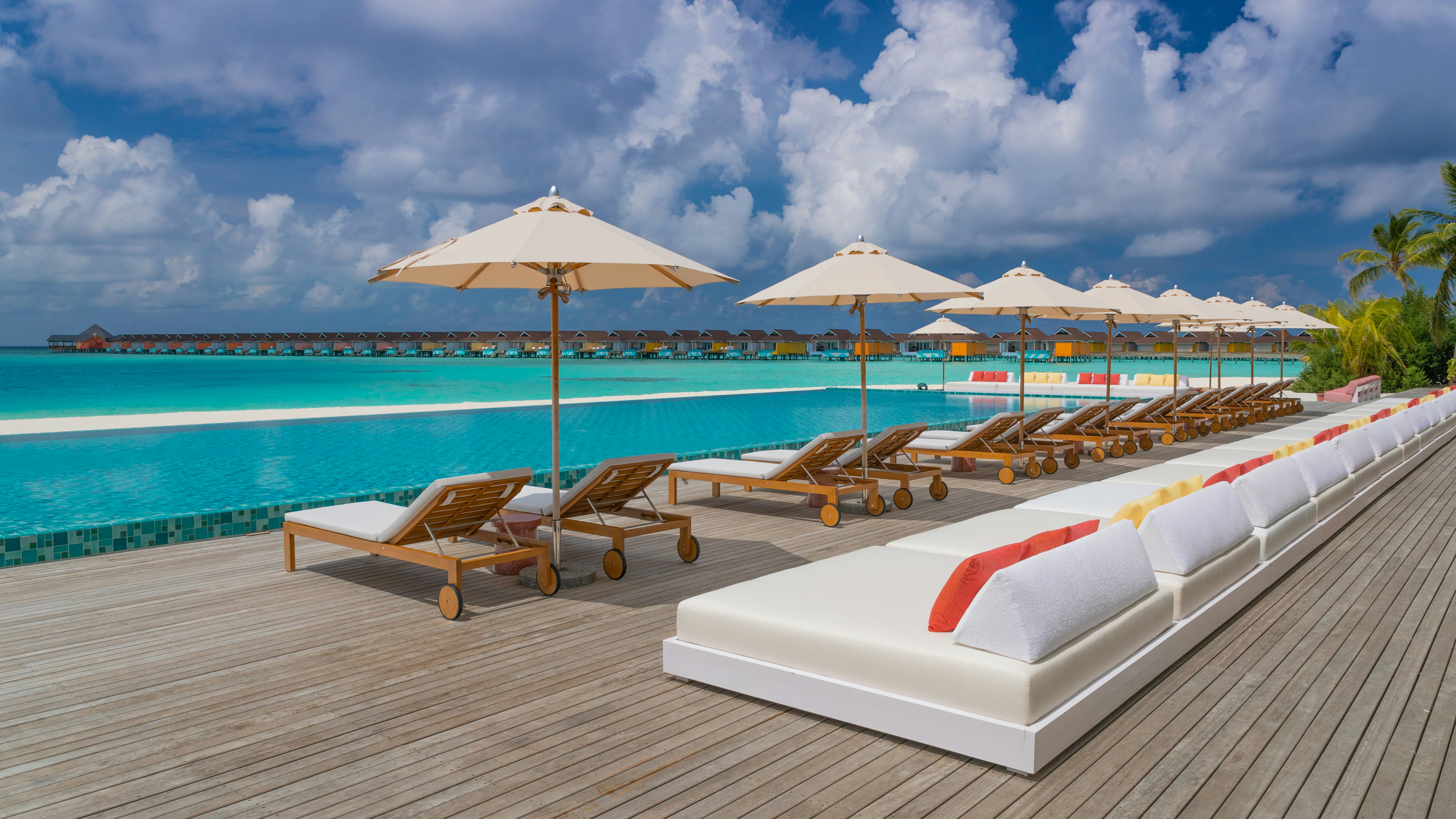 The Standard Huruvalhi Maldives 37/37