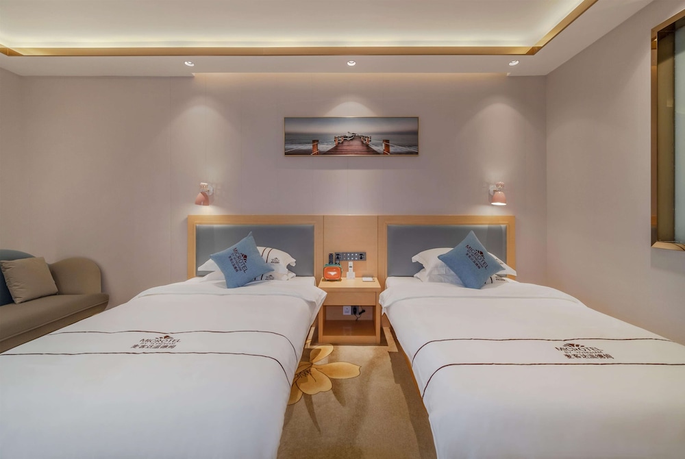 Microtel by Wyndham Lijiang 3/20