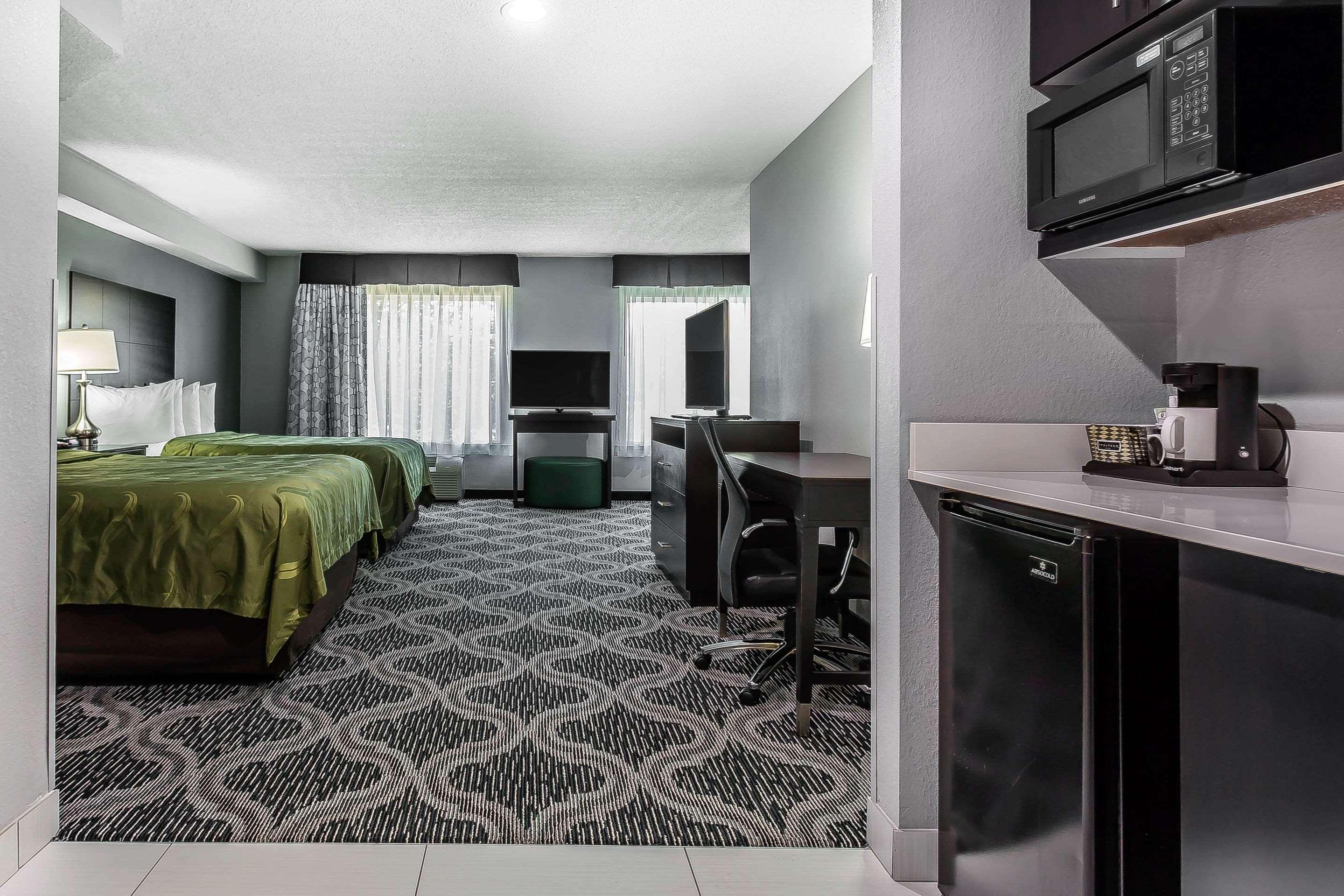 Upgrade, Suite, 2 Queen Beds