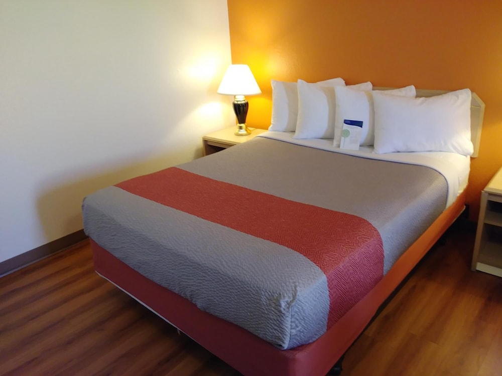 Motel6 Salem, OR - Expo Center 25/58