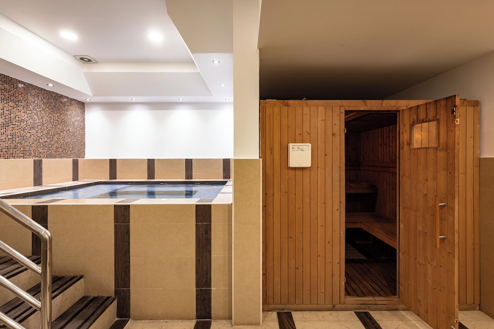 Palmeiras Suite Hotel 37/68
